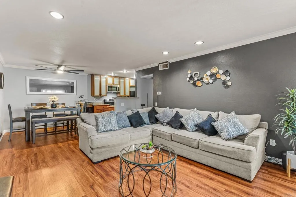 https://cdn.realtyfeed.com/cdn/127/306783461/da5c92a30af6b1b96164b9bdcd8e7222.webp