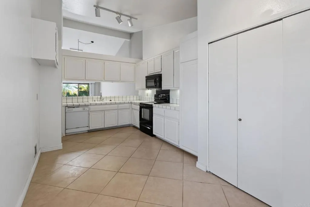 https://cdn.realtyfeed.com/cdn/127/306783466/06e98d088c69c807239e892ecd746829.webp
