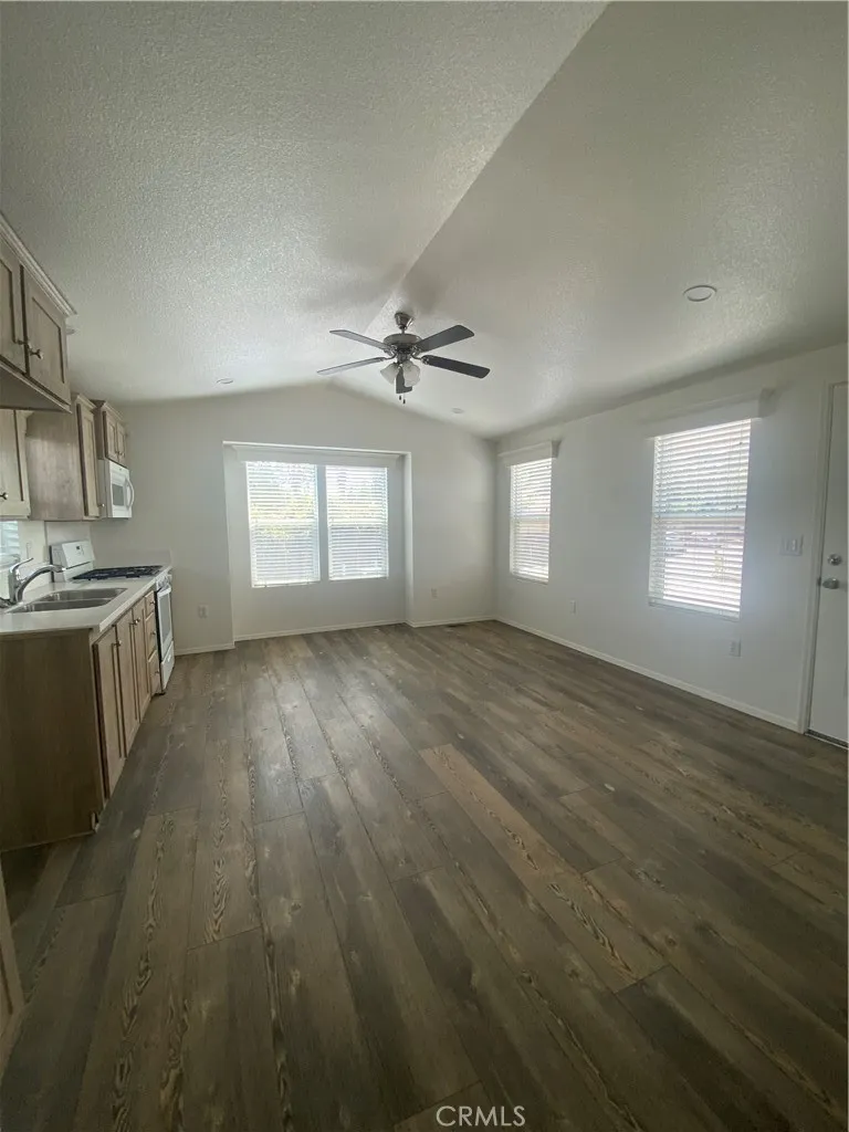 187 Ballard Unit 131, El Cajon, CA 92019 - Photo 3 of 5, El Cajon, CA