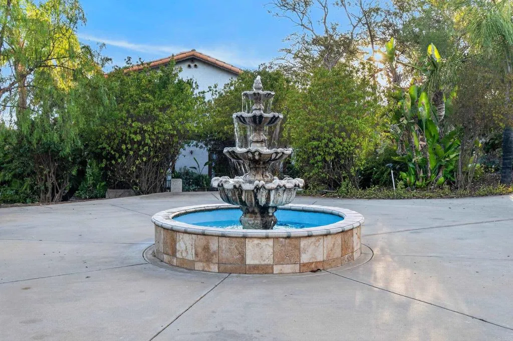 https://cdn.realtyfeed.com/cdn/127/306783496/cdf16b5cb1525299b87650e043c191de.webp