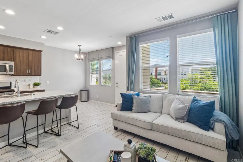 Photo #11: PTP2605861 Listing: Photo #11