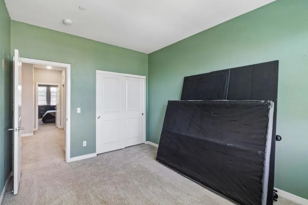 https://cdn.realtyfeed.com/cdn/127/306783499/90838834e229d0218abf274dc4912013.webp