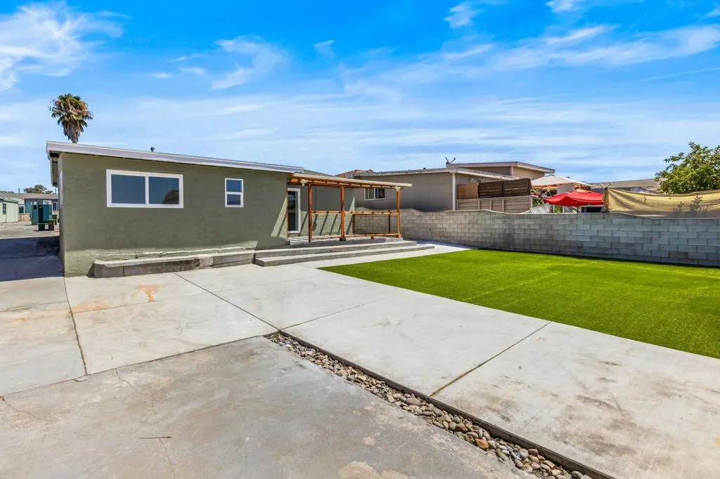 https://cdn.realtyfeed.com/cdn/127/306783505/0c462442f2205787bb28db28082b3c7a.webp