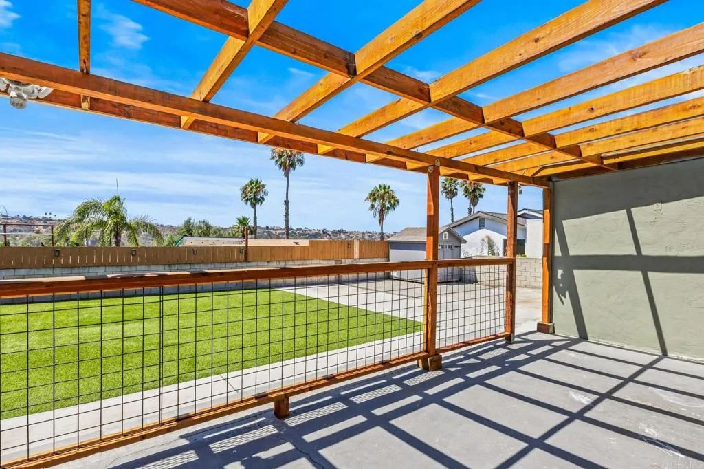 https://cdn.realtyfeed.com/cdn/127/306783505/14dbb8149e3ae0f40b4906507d32c459.webp