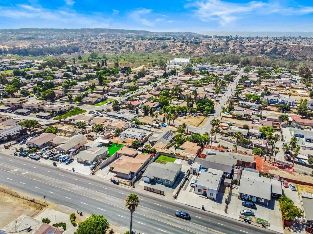 https://cdn.realtyfeed.com/cdn/127/306783505/3a816950e0badb4ebea11efe1e14d67c.webp
