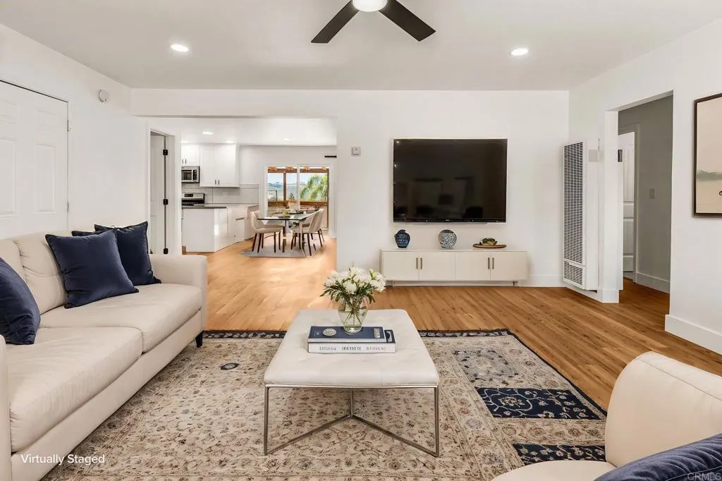 https://cdn.realtyfeed.com/cdn/127/306783505/8e243c13c60ccc3fdb0dffeb3c487ba9.webp