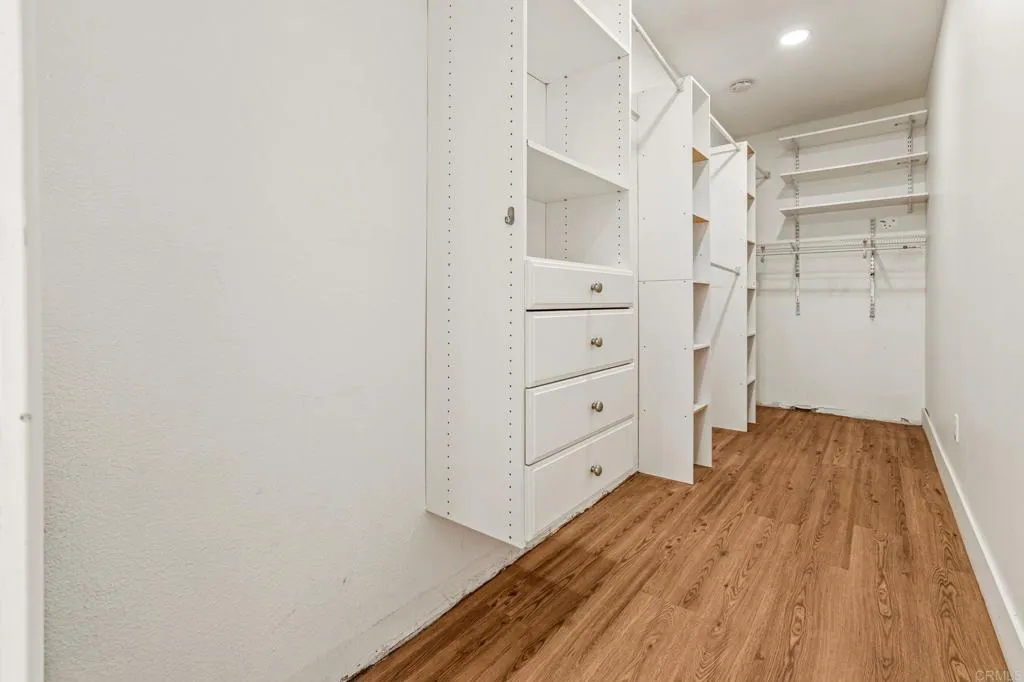 https://cdn.realtyfeed.com/cdn/127/306783505/e1ce77448c7cd26785cd49bc84c28f39.webp