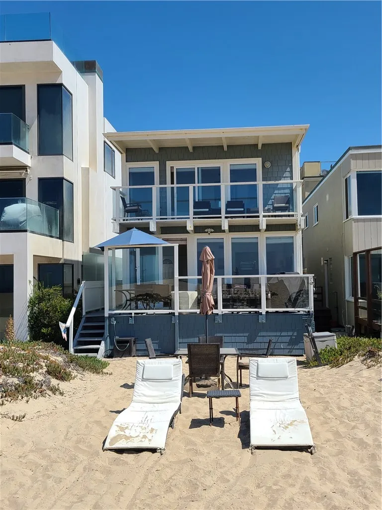 Surfside, CA 90740