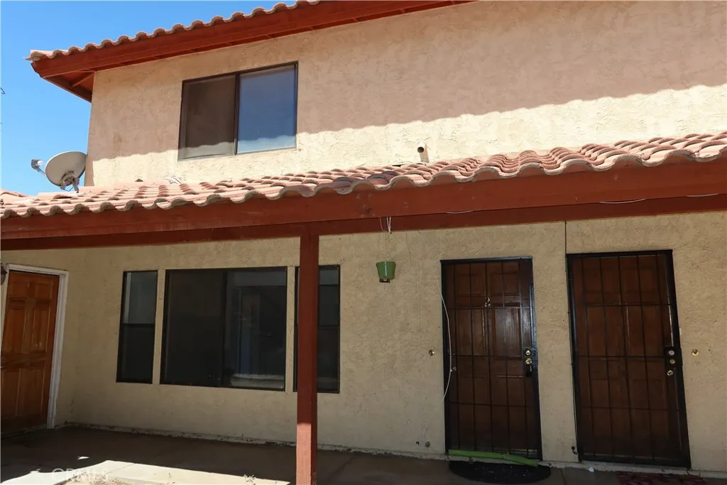 Lancaster, CA 93535
