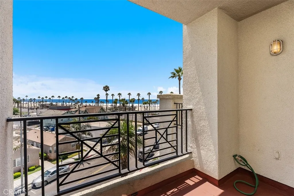 Huntington Beach, CA 92648
