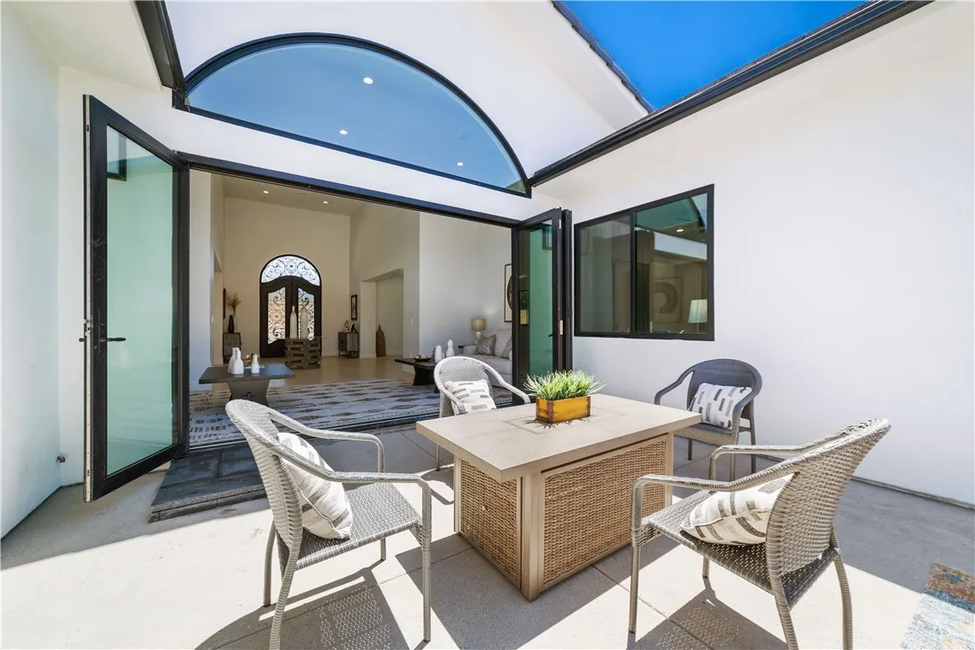 https://cdn.realtyfeed.com/cdn/127/306783659/8f172e9289145c9d2702b6a2122c9e2c.webp