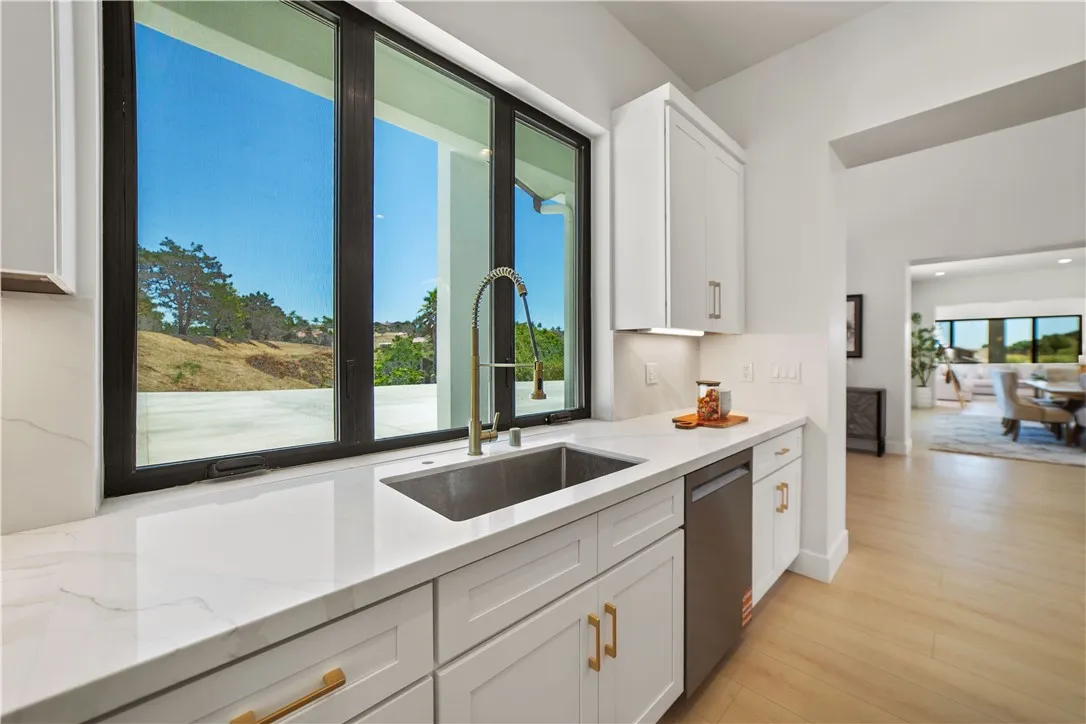 https://cdn.realtyfeed.com/cdn/127/306783659/91b909686cfcd2b7b6f25234a21c3378.webp