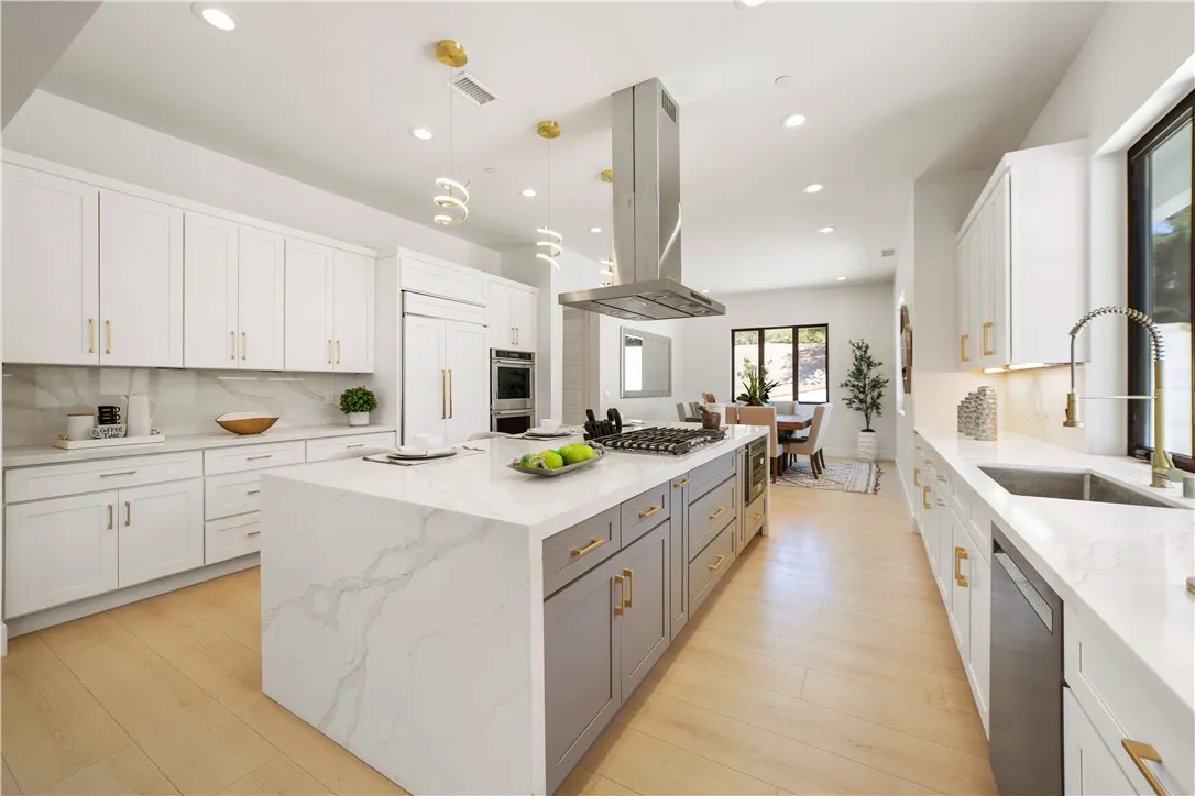 https://cdn.realtyfeed.com/cdn/127/306783659/c7d0faaa455566fdaef842734b2bd4eb.webp