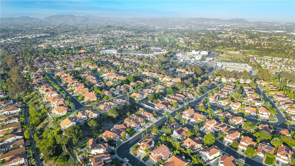 https://cdn.realtyfeed.com/cdn/127/306783672/2a22482de5630a4a3239322d973fb555.webp