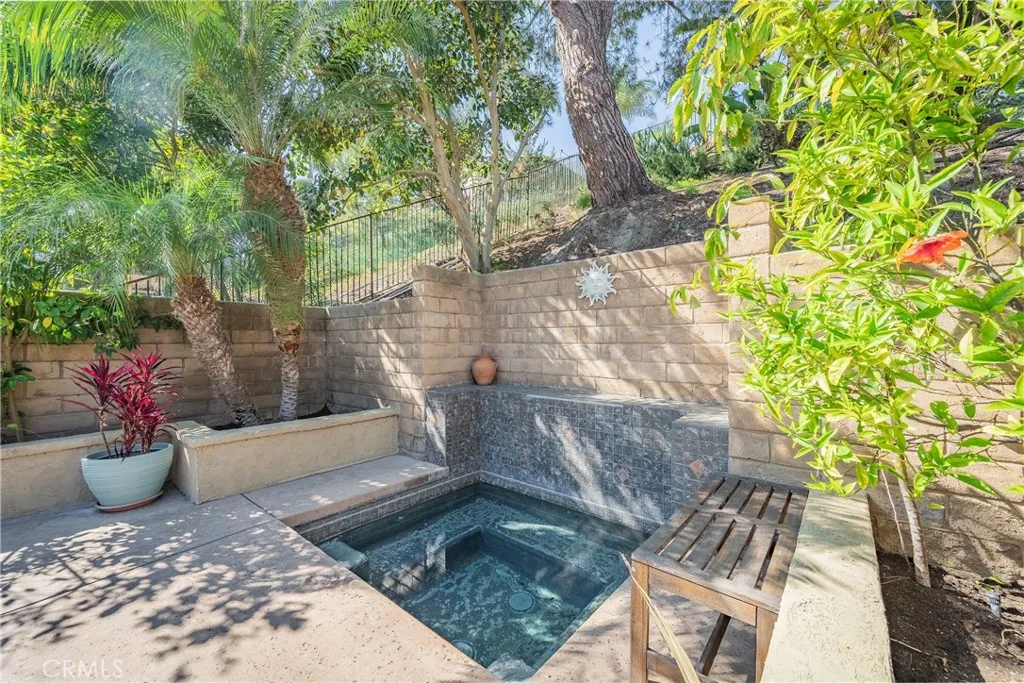 https://cdn.realtyfeed.com/cdn/127/306783672/346e81f31c0f21e1067665a94c5c12f1.webp