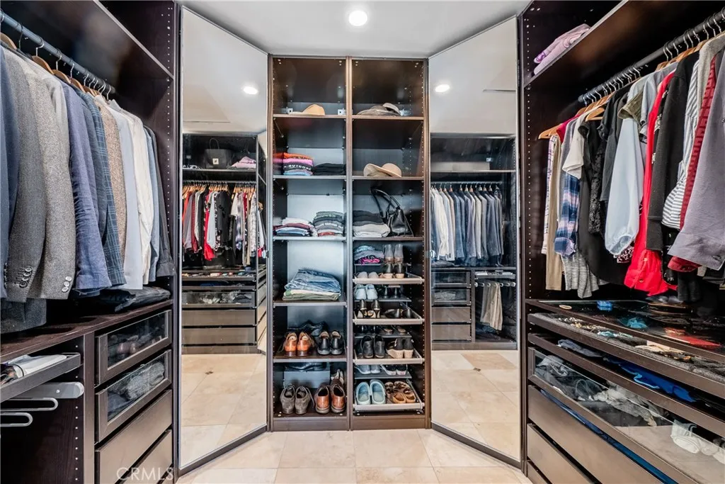 https://cdn.realtyfeed.com/cdn/127/306783672/5301809e82af6520cf45f6a5da1a5bce.webp