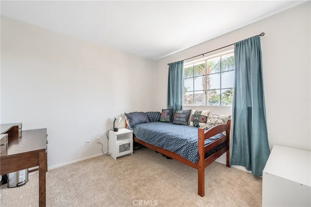https://cdn.realtyfeed.com/cdn/127/306783672/ceae3373bd66047c32eca172c8ae6d94.webp