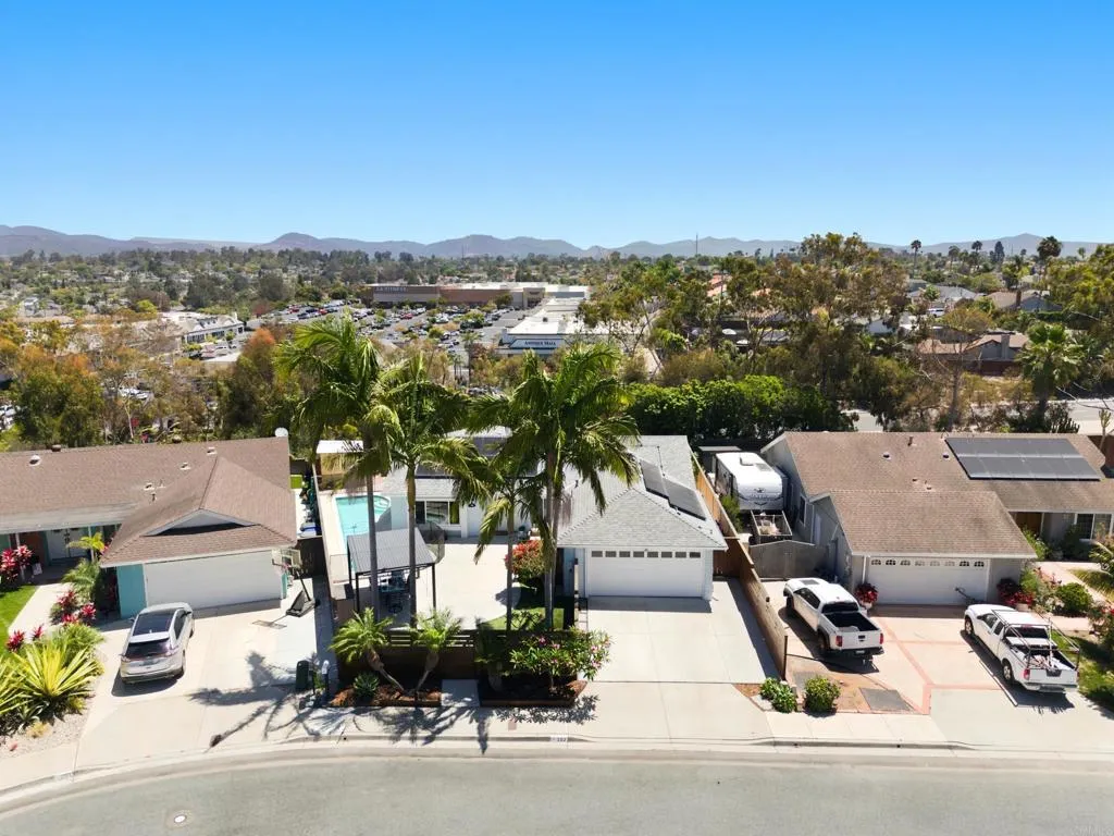https://cdn.realtyfeed.com/cdn/127/306783723/170056dc900ae4242edaced009fc5be4.webp
