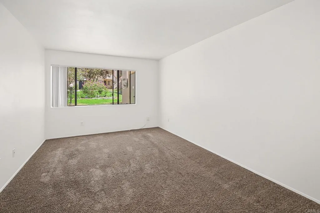 https://cdn.realtyfeed.com/cdn/127/306783745/2b4d43b18e8ea077a90e3ead54e2414d.webp