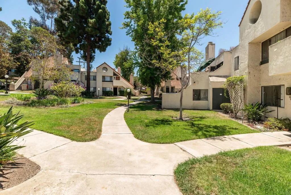 https://cdn.realtyfeed.com/cdn/127/306783745/9c07181f8a675a180aa6706984378850.webp