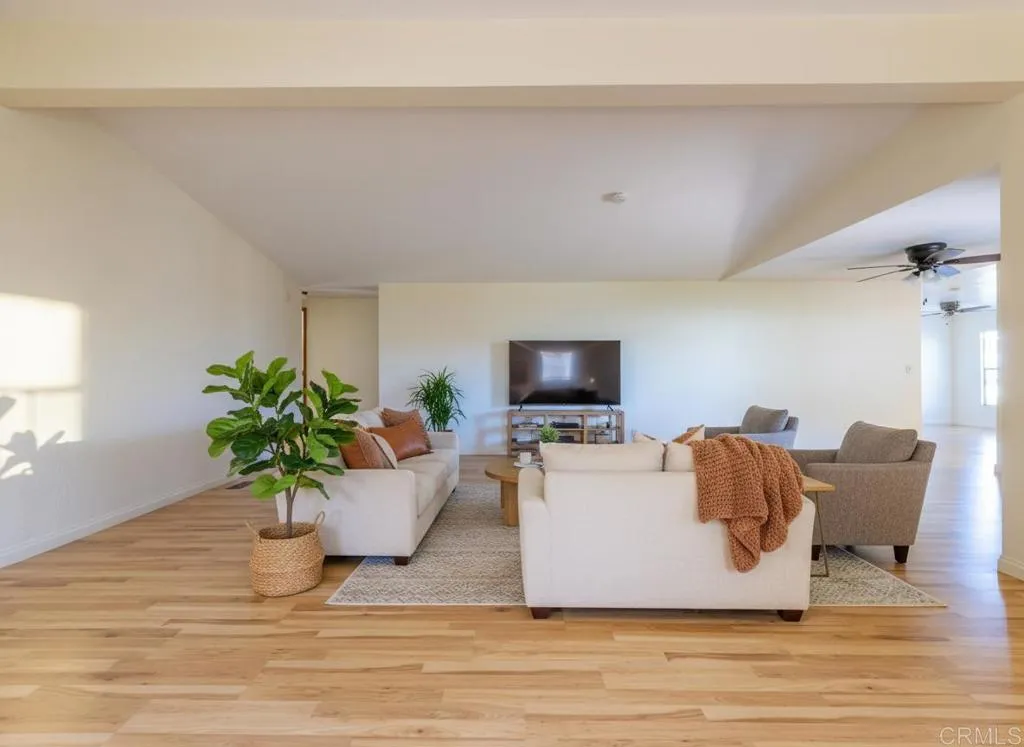 https://cdn.realtyfeed.com/cdn/127/306783746/8d5c063c5c435b24a81bcd3d49c6aa21.webp
