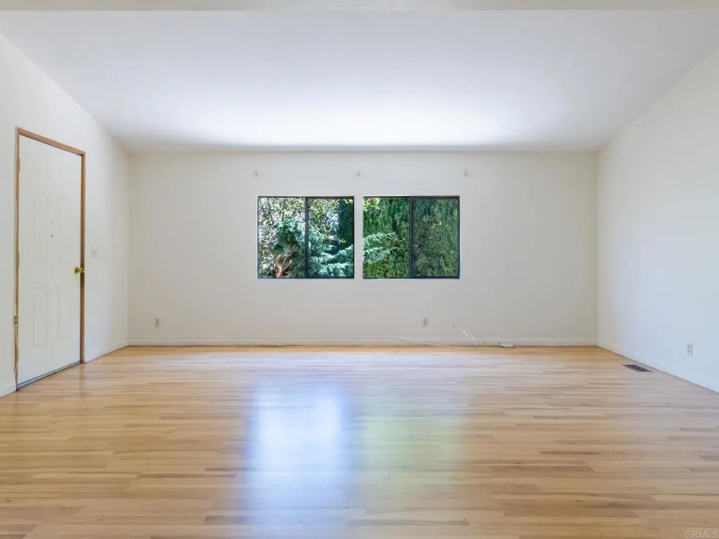 https://cdn.realtyfeed.com/cdn/127/306783746/9a318845e5d752882edddb9f5f5aa9a9.webp