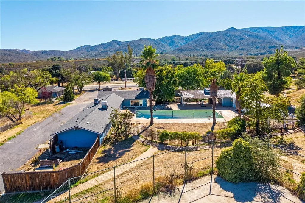 https://cdn.realtyfeed.com/cdn/127/306783752/982bfc1926552be0448c1375bdd7218f.webp