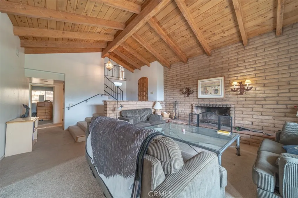 https://cdn.realtyfeed.com/cdn/127/306783752/a574d15bda49ddbe033af6d5bad7411a.webp