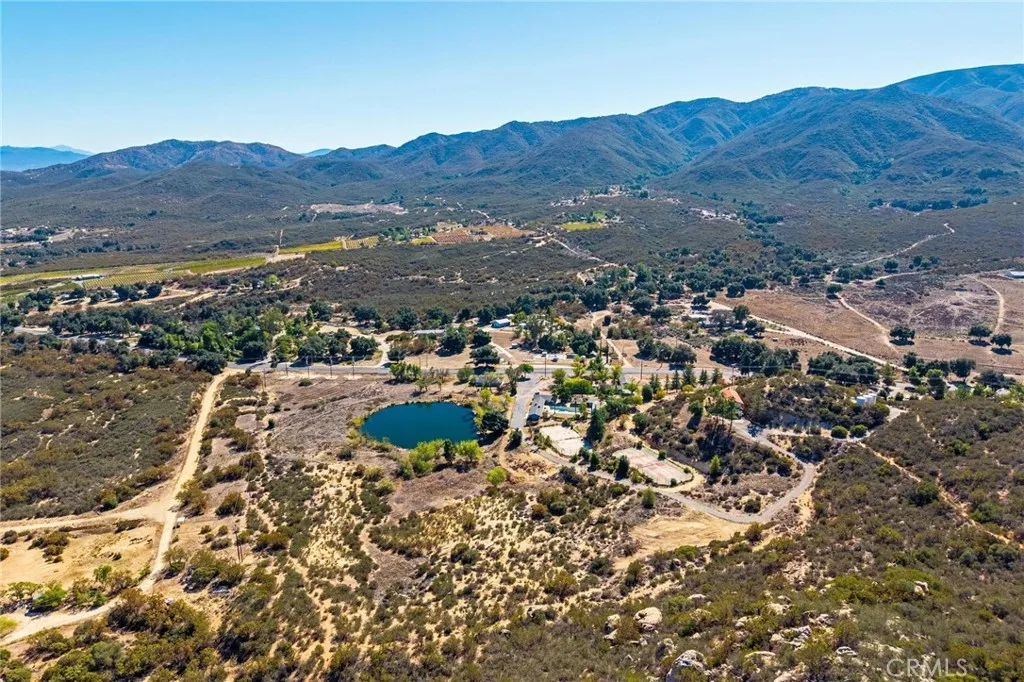 https://cdn.realtyfeed.com/cdn/127/306783752/b542676ebd8559f9d9200d3b7d60e1f2.webp