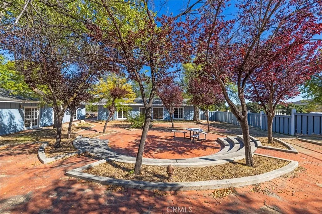 https://cdn.realtyfeed.com/cdn/127/306783752/eb94d14475a50089a6372f4b9ed4b6f5.webp