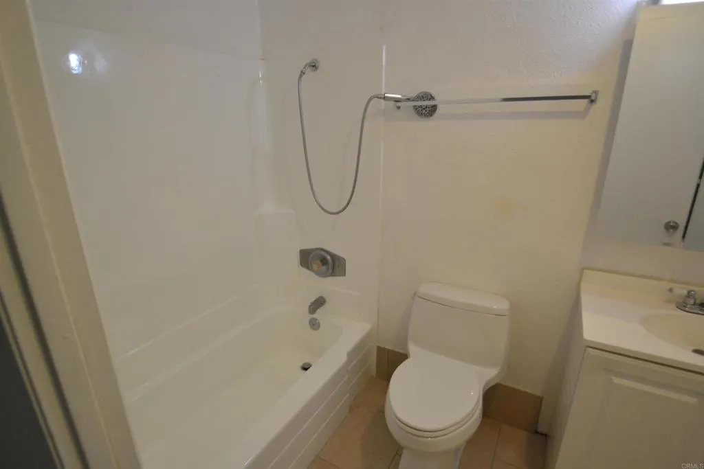 https://cdn.realtyfeed.com/cdn/127/306783795/6474f756b2404db62d6681b6e058cb83.webp