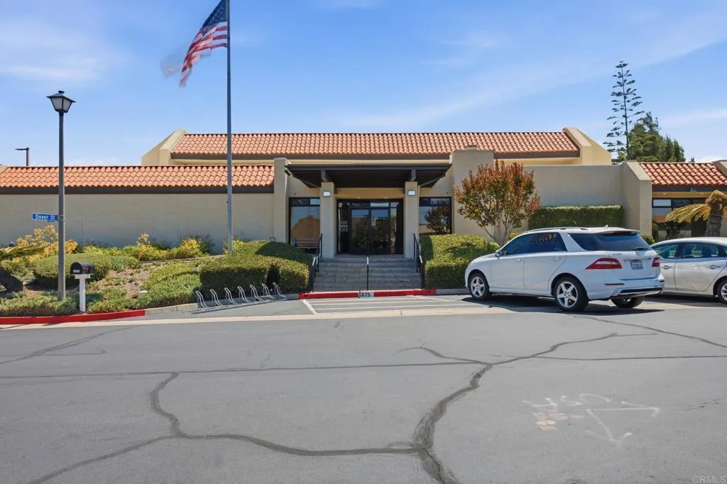 https://cdn.realtyfeed.com/cdn/127/306783799/67e179fb3e671051e8d809fdb06627fd.webp