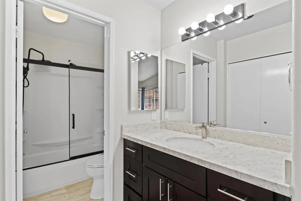 https://cdn.realtyfeed.com/cdn/127/306783875/6edc48c8e603e4afb120c78e869d720c.webp