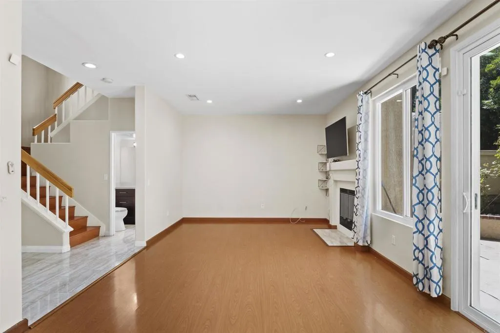 12330 Creekview Drive Unit 12330, San Diego, CA 92128 - Photo 4 of 34, San Diego, CA