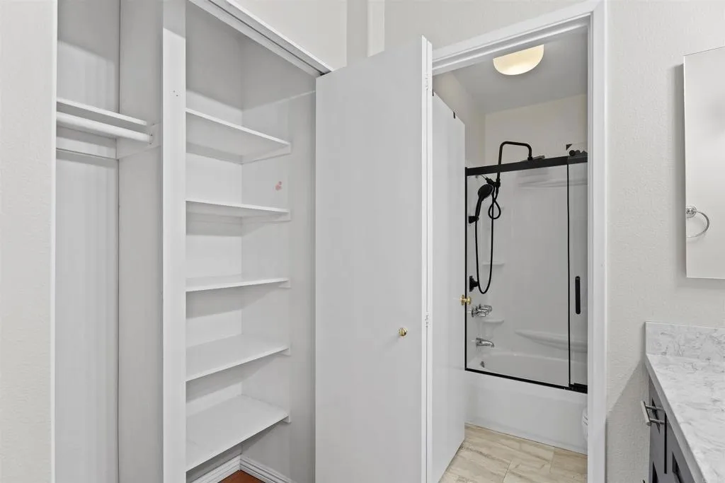https://cdn.realtyfeed.com/cdn/127/306783875/8b8007ab0cfb956f16507723b2c8eabd.webp