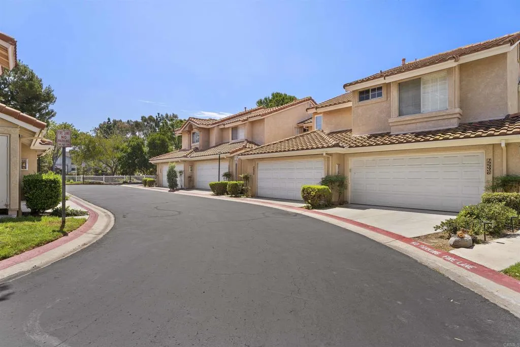 12330 Creekview Drive Unit 12330, San Diego, CA 92128 - Photo 2 of 34, San Diego, CA
