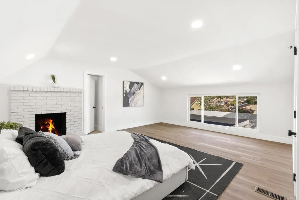 https://cdn.realtyfeed.com/cdn/127/306783940/37992b3d6597aa33d16ae9fd478742cd.webp