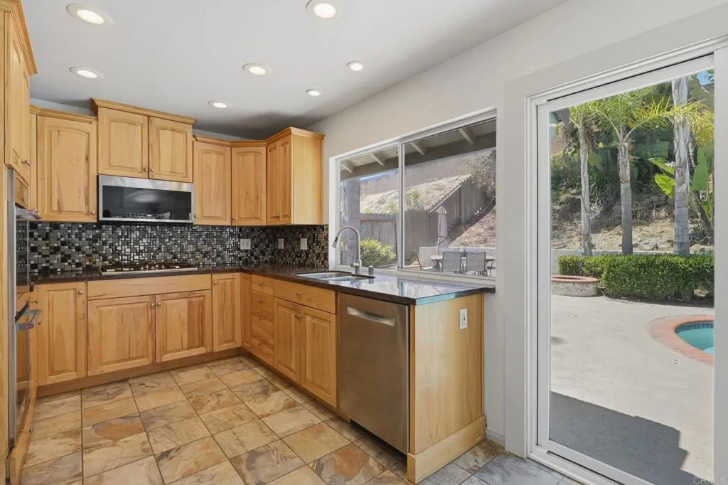 https://cdn.realtyfeed.com/cdn/127/306783965/70217dac90099b059318e11e9b21fcc4.webp