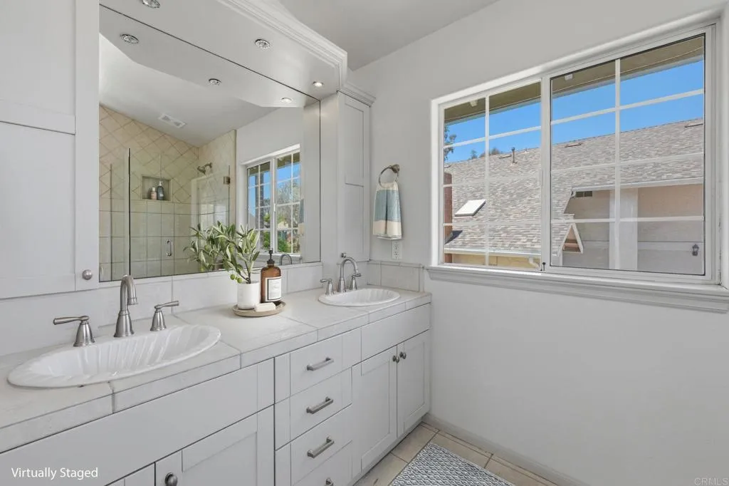 https://cdn.realtyfeed.com/cdn/127/306783965/a8799d6ccea792bf4dd82eac779cb0cb.webp
