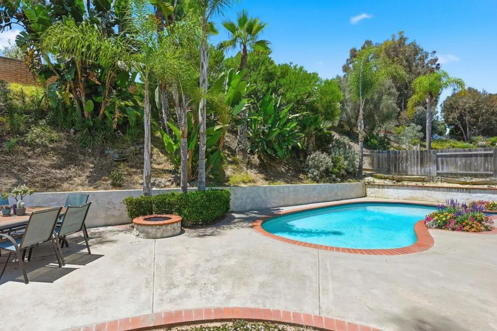 https://cdn.realtyfeed.com/cdn/127/306783965/da9799c470daeefa33dc7a1d1d7fbfd5.webp