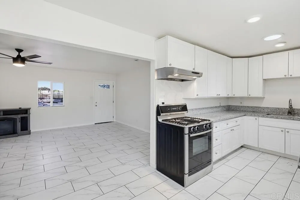 https://cdn.realtyfeed.com/cdn/127/306783994/1b63139ffb93782d55893d7596c977ce.webp