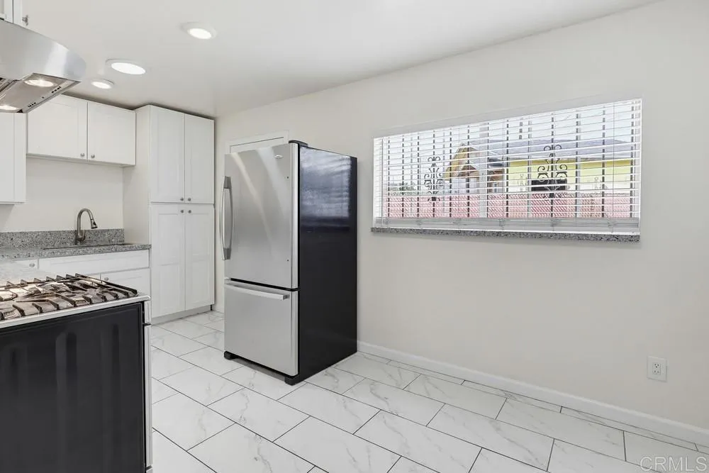 https://cdn.realtyfeed.com/cdn/127/306783994/3421e237b55193b490bcb123f6eba1ec.webp