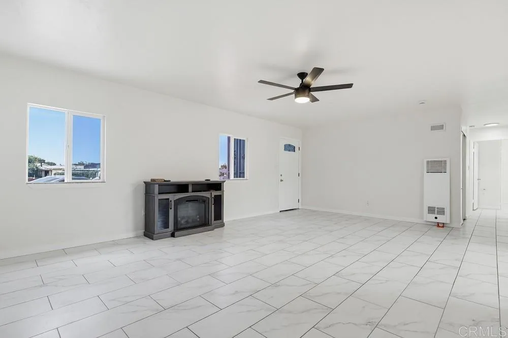 https://cdn.realtyfeed.com/cdn/127/306783994/7f38e810e4709db7b58c1b68819ae486.webp
