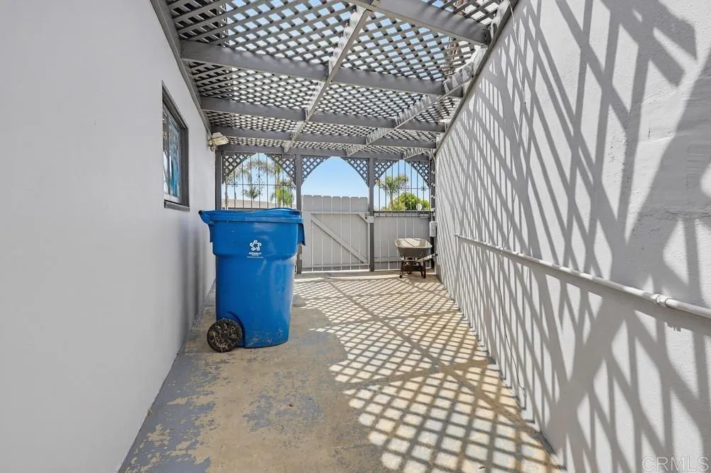 https://cdn.realtyfeed.com/cdn/127/306783994/f66b388f6a7aa4c38172346775ac3cc1.webp