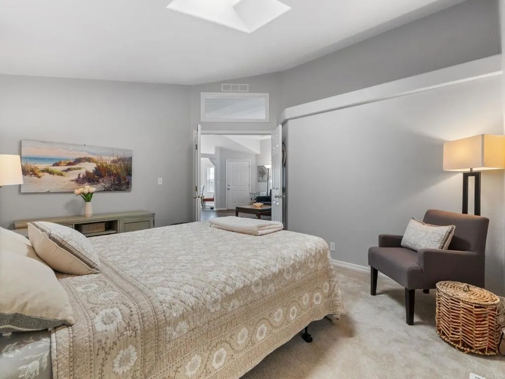 https://cdn.realtyfeed.com/cdn/127/306784046/1e7c98a360fca05697f9ac7e858d7079.webp