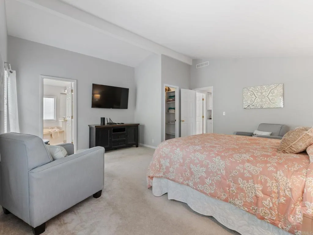 https://cdn.realtyfeed.com/cdn/127/306784046/8af6043d64640874203094ebf9720f58.webp