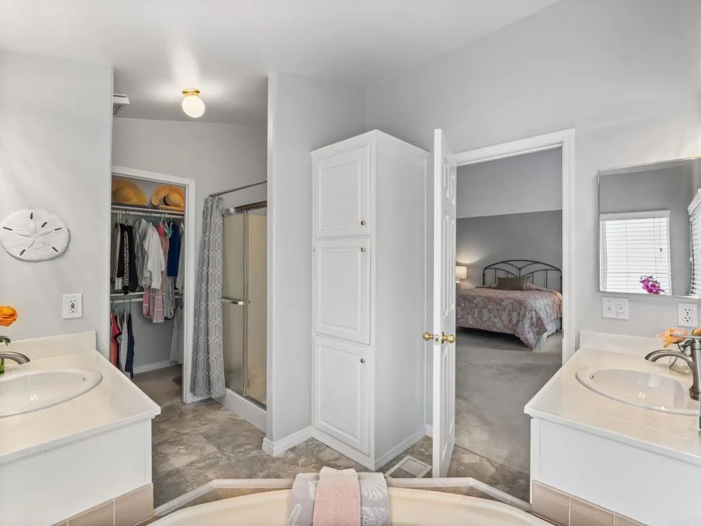 https://cdn.realtyfeed.com/cdn/127/306784046/928ccec6fa1c2cc635c287cfe5bdcdda.webp