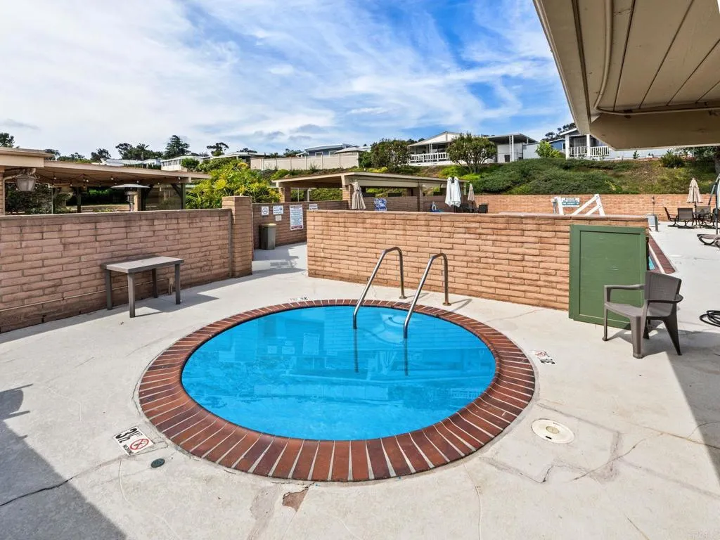 https://cdn.realtyfeed.com/cdn/127/306784046/ace1112bed9768b4f416e04f501c1ccc.webp