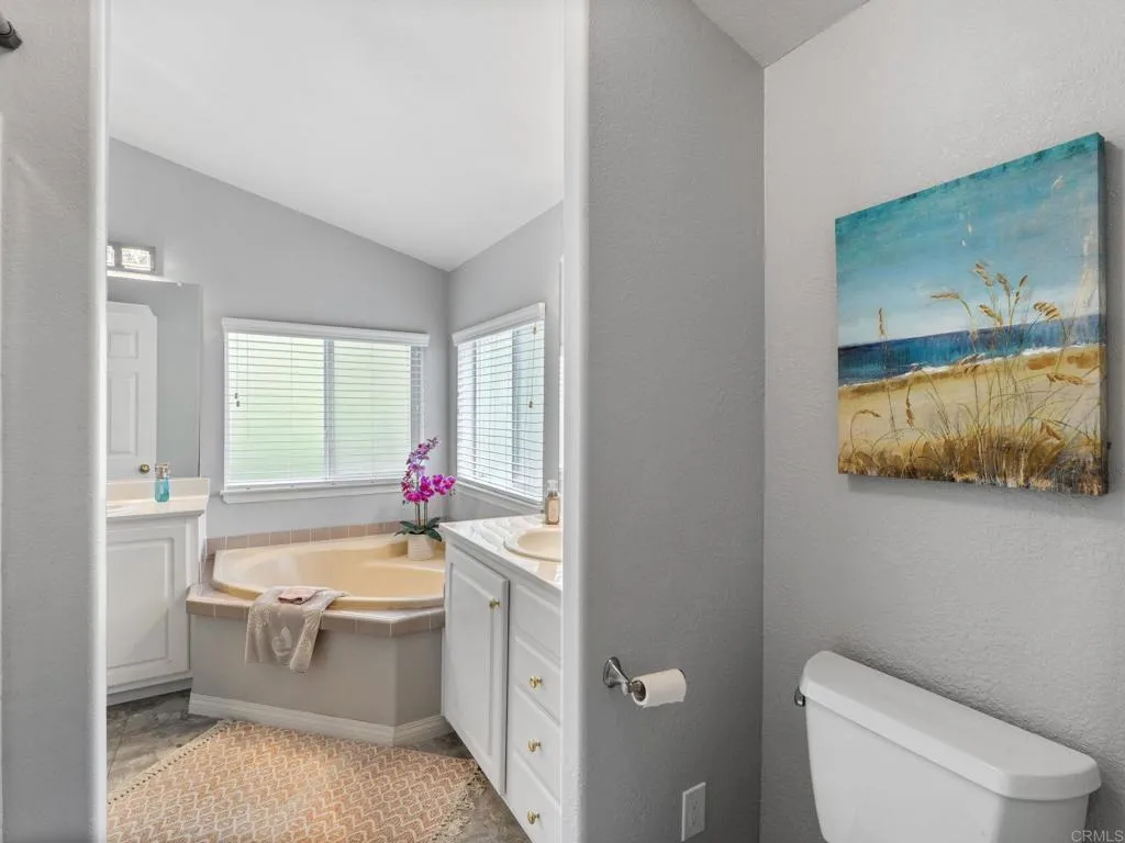 https://cdn.realtyfeed.com/cdn/127/306784046/ffbcb6dc89a1503c6ab0bac8343b595a.webp