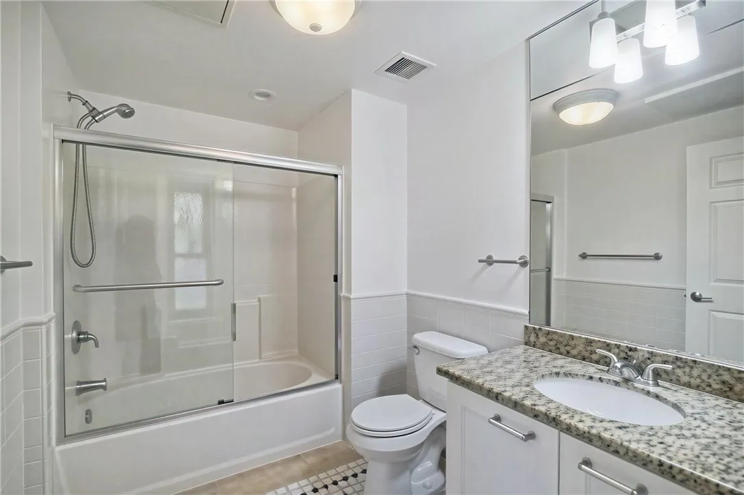 Photo #15: TR26168538 Listing: Photo #15